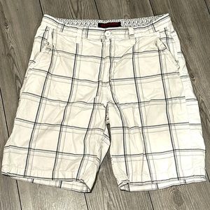 men's shorts size 34